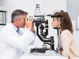 featured image for Lopez's August story about choosing between becoming an associate at an independent or corporate practice; optometrist at work